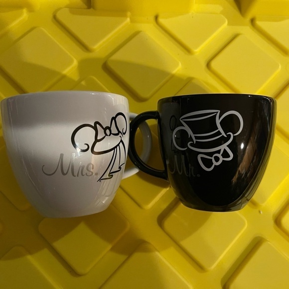 Disney Parks black and white Mr. & Mrs. Mugs - Picture 1 of 9